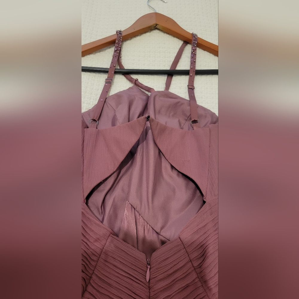BCBG - Picture 5 of 5